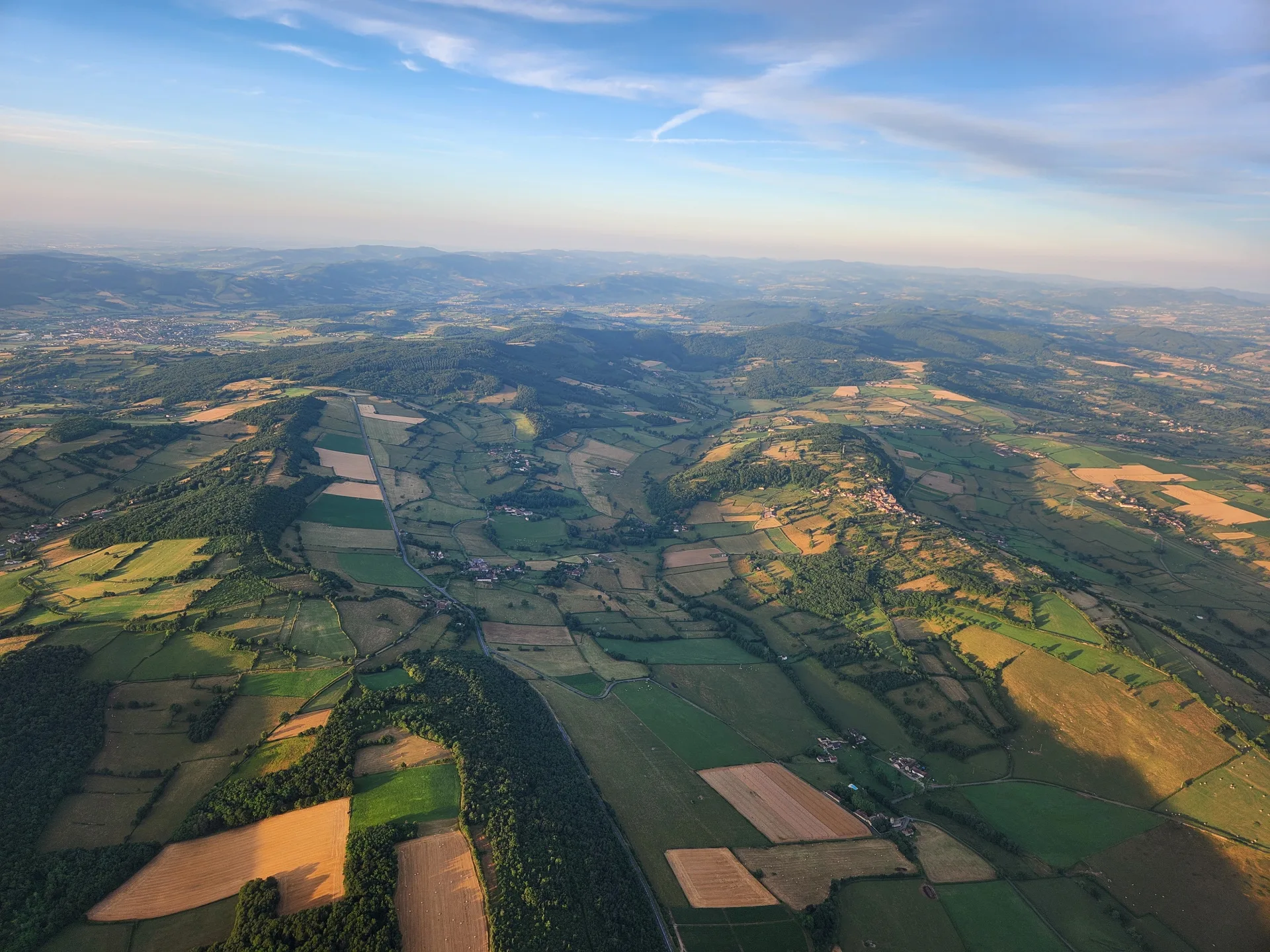 Clunisois – Vol Montgolfière @L. GOUAILLE _ Cluny Sud BourgogneClunisois (4)