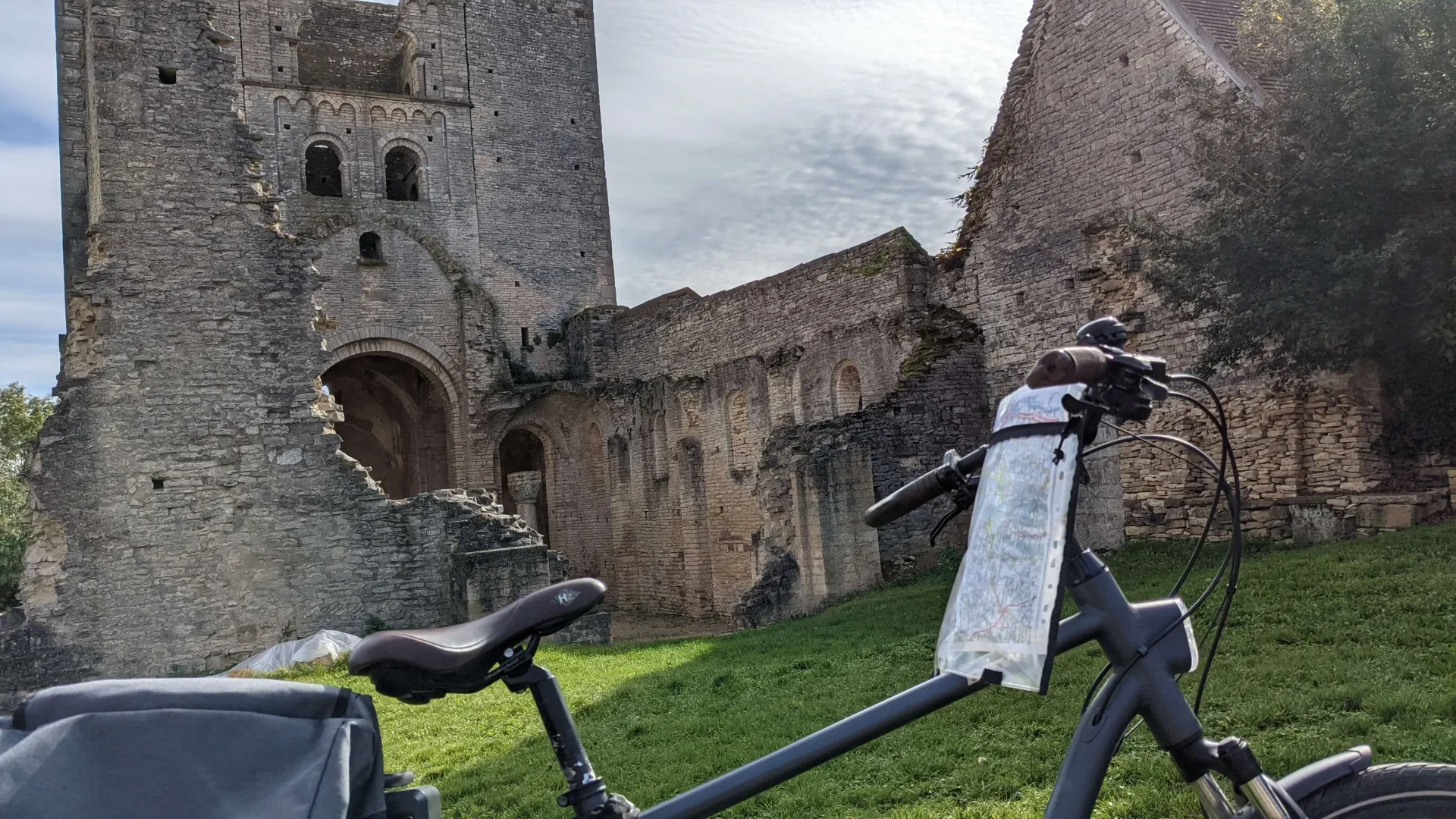 Itinérance à vélo en clunisois Sud Bourgogne
