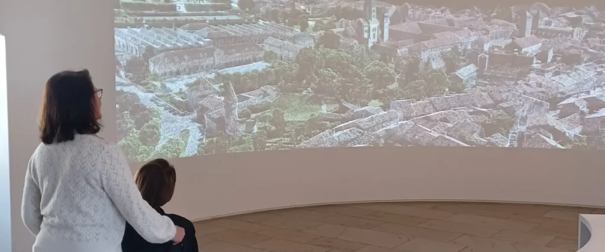 Abbaye de Cluny tourisme et handicap