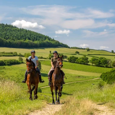 Balade à cheval en clunisois Sud Bourgogne