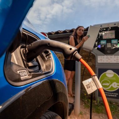 Recharge voiture électrique Cluny